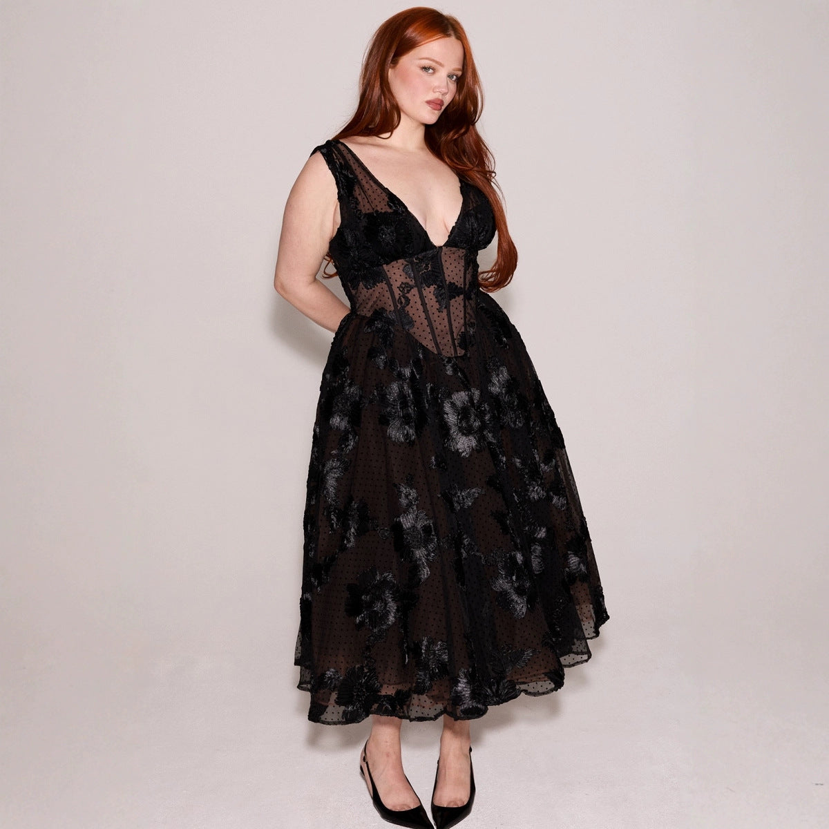 Black Deep V-neck Mesh A- Line High-end Evening Dress